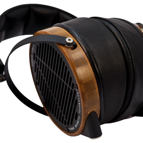 Audeze-LCD2-Boo-Leather-down